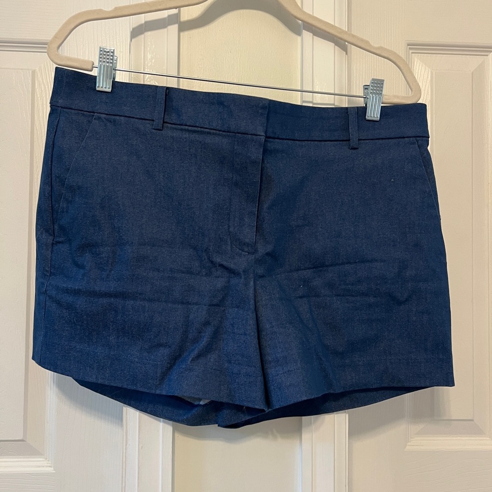 LOFT Blue Tailored Shorts – Size 12 Polished Fit, Mid-Length Chambray Look